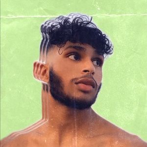 Meet your Posher, Vivian